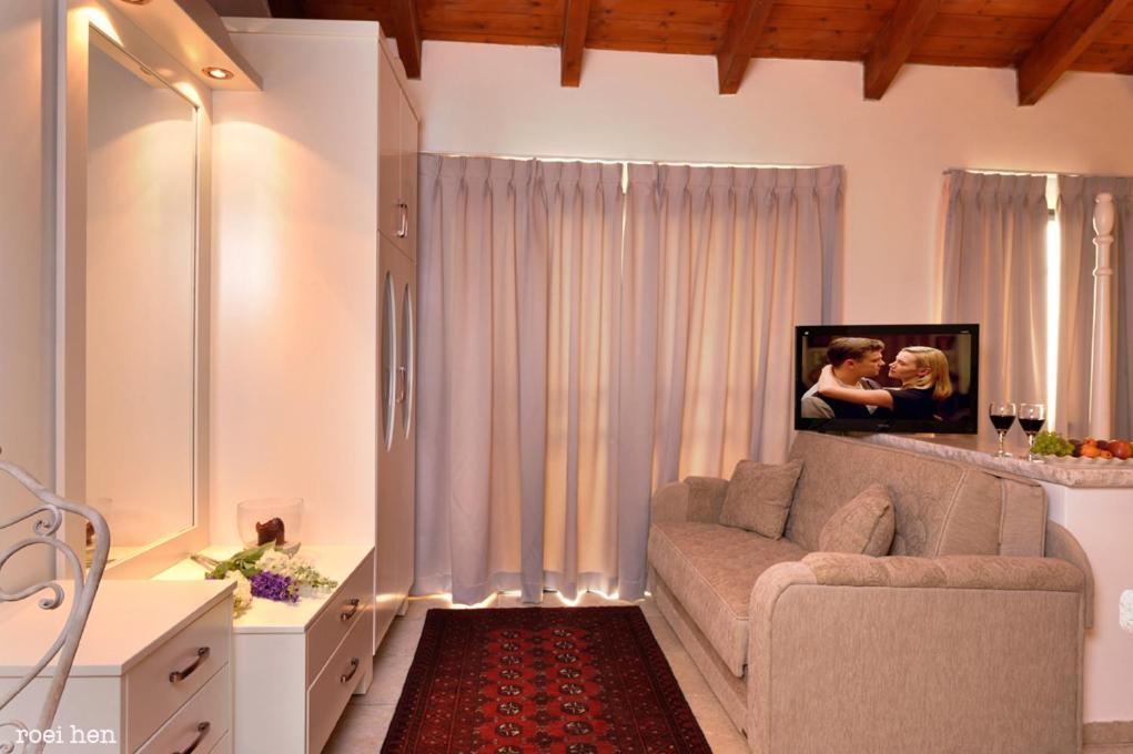 Old City Inn Safed Szoba fotó
