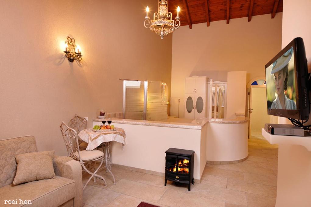 Old City Inn Safed Szoba fotó