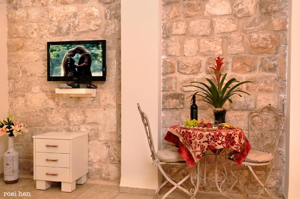 Old City Inn Safed Szoba fotó