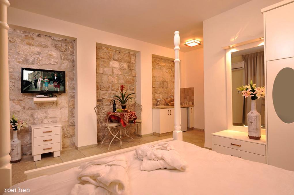 Old City Inn Safed Szoba fotó